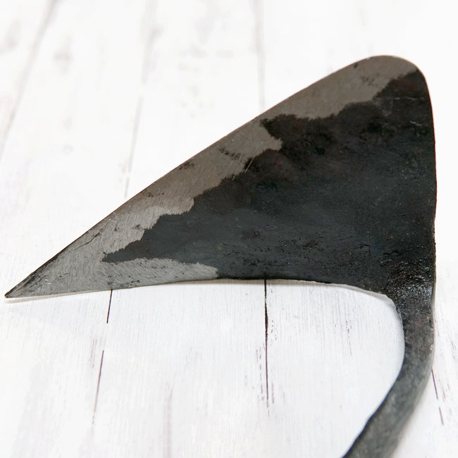 HANDY HOE-WEEDING/CULTIVATING